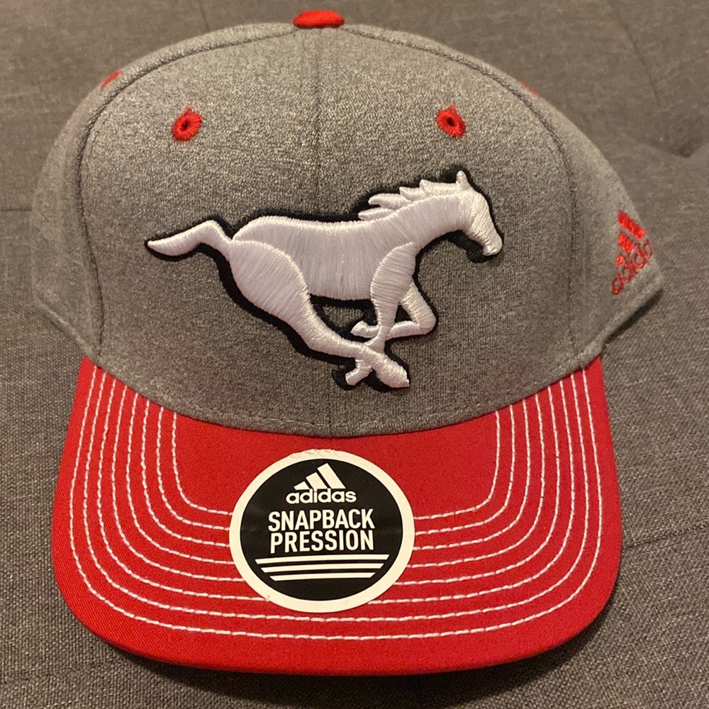 *New* Calgary Stampeders Adidas SnapBack Hat Flat Ballcap CFL Stamps Football